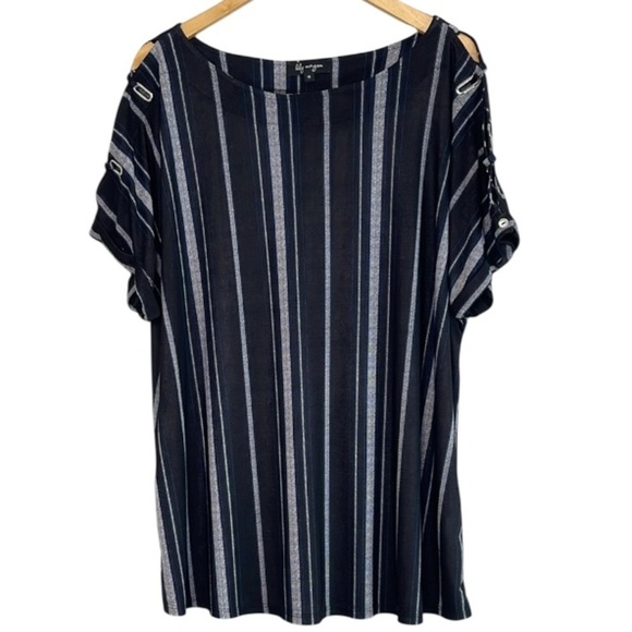 Lily Morgan Striped Top Black White Blue Cap Sleeve Grommet Details Boatneck 1X - Picture 2 of 12